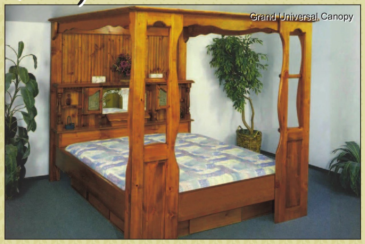 Grand Universal Canopy Bed